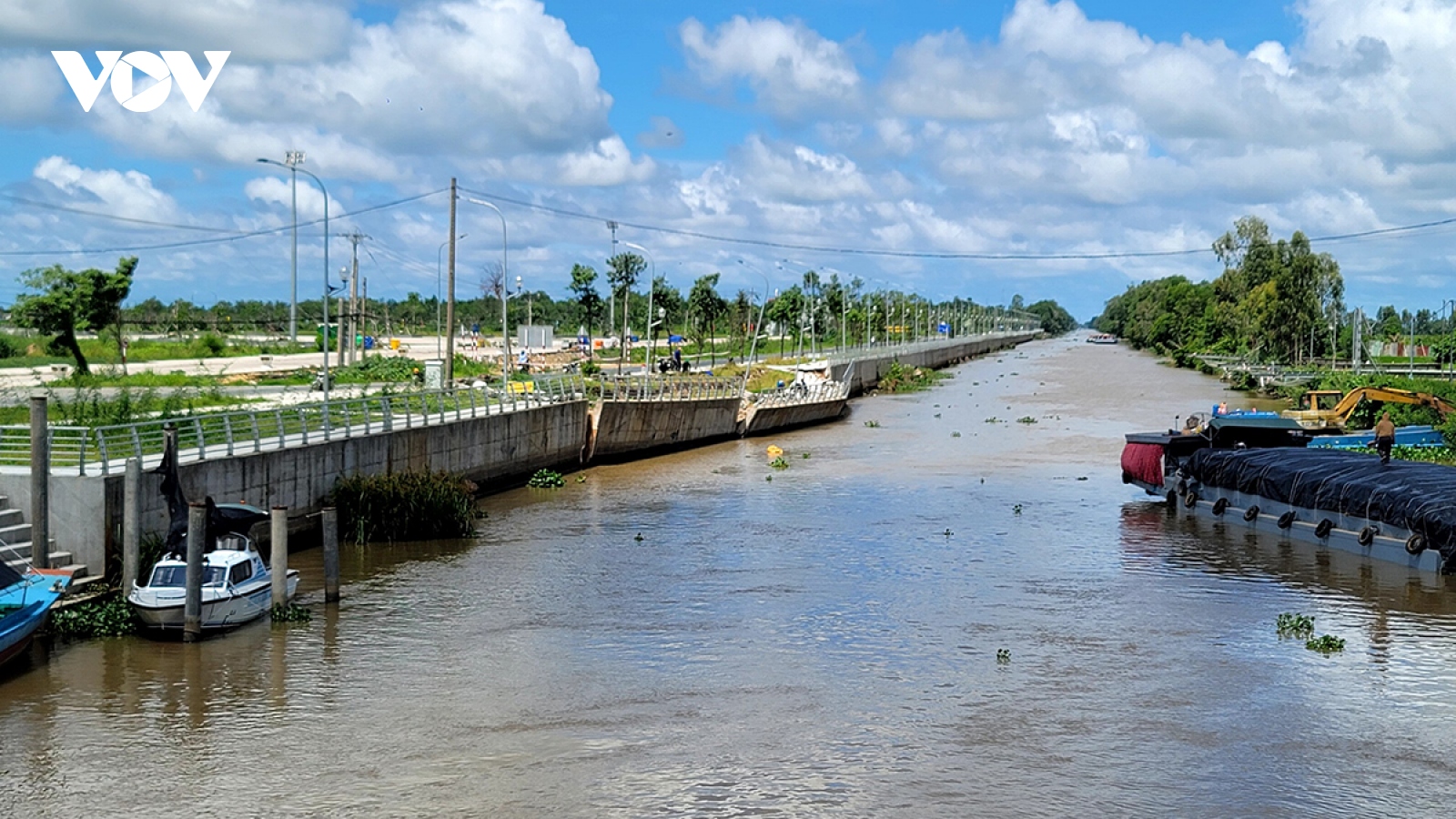 Kiên Giang: Bờ kè chống sạt lở…bị sạt lở sau 5 tháng đưa vào sử dụng